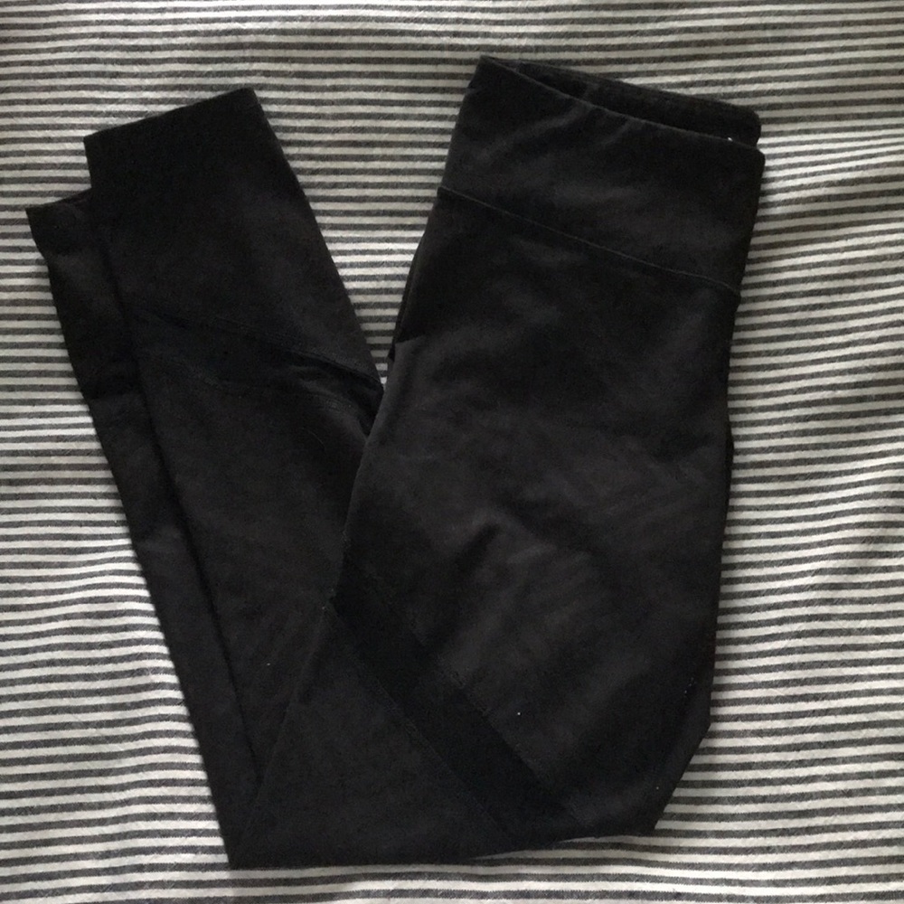 Size M old navy leggings
